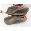 Image 3 : Vintage Pair of Beaded Moccasins, Made on Vancouver Island