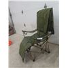Image 1 : Cabela’s Fold-Up Lounge Chair with Carry Bag