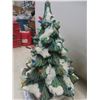 Image 5 : Ceramic Christmas Tree with Lights, 17" Tall