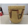 Image 5 : Large First Nations Hand-Woven Basket, 17" Tall × 17" Diameter, Excellent Condition