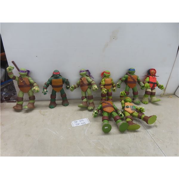Eight TMNT Play Figures