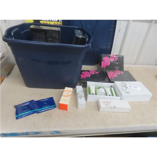 Luxury Gift Sets (Black Orchid Cassis & Star Jasmine), Tuberosa Body Lotion, Shower Gel Set, Detox