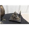 Image 3 : Lot of Vintage Metal Decorative Figures and Paperweights