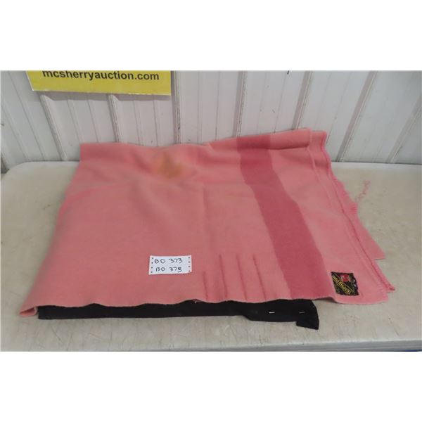 Vintage Eaton's Trapper 3.5-Point Blanket, Pure Wool Fur Trade Blanket