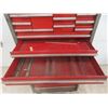Image 5 : Craftsman Tool Chest and Rollaway Cabinet with Keys
