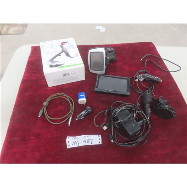 Garmin GPS with Charger and Extending Arm for Windshield or Dash +