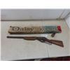 Image 1 : Daisy BB Gun Model 111 with Box and BBs