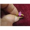 Image 5 : 10K Gold and Pink Sapphire Ring, Size 7, Total Weight 1.75 Grams