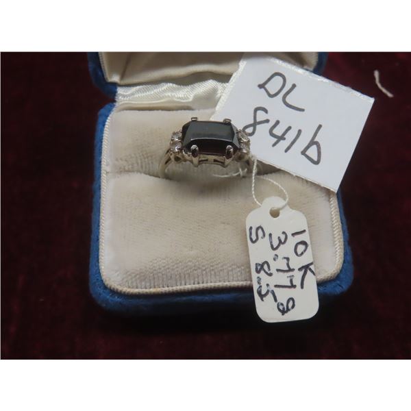 10K White Gold and Onyx Ring, Size 8.5, Total Weight 3.77 Grams