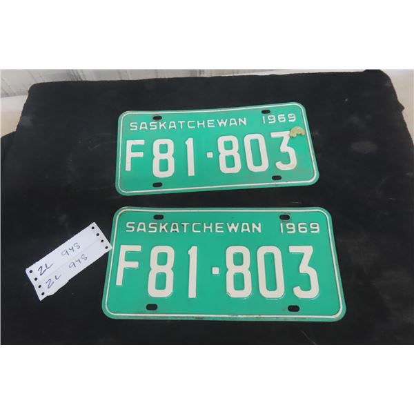 Two Matching 1969 Saskatchewan Licence Plates
