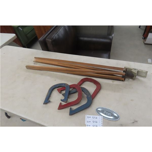 Horseshoe Game With Tripod