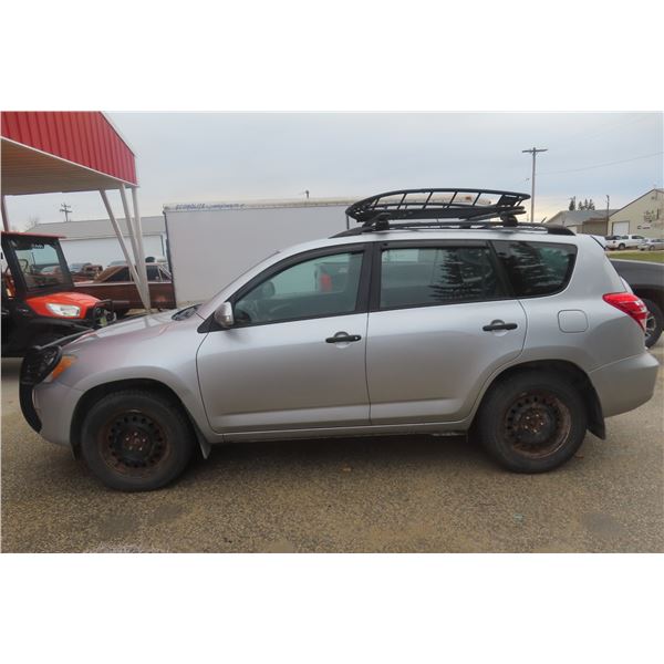 2009 Toyota RAV4 4x4 Sport Utility, 4-Door, 4-Cyl, A/T, 295,000 km, Runs, Safetied!!!