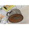 Image 7 : British America Auto LaneRocker Oil Can