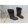 Image 1 : Baffin Insulated Rubber Boots, Size 9