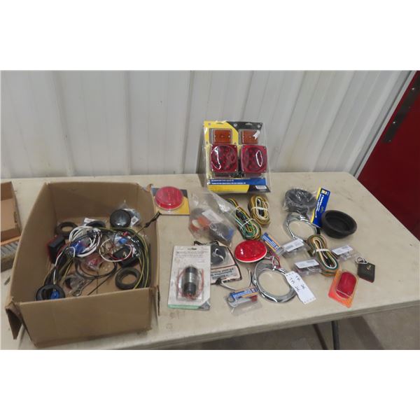 New Trailer Light Kit with Wiring Harness, Tail Light Bracket, and Reflector