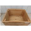 Image 3 : Rolling Wooden Crate, 24" x 20" x 15"