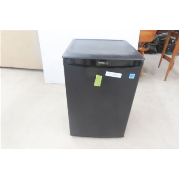 Danby Bar Fridge, 27" x 18" x 18"