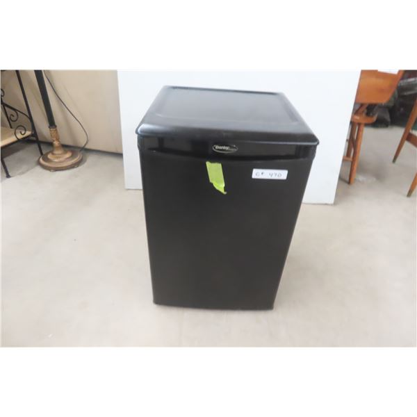 Danby Bar Fridge, 27  x 18  x 18 