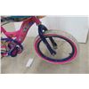 Image 3 : Huffy Princess Pedal Bike 15" Bike with Helmet