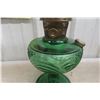 Image 4 : Aladdin Green Beehive Lamp with Chimney and Shade