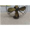 Image 4 : Vintage GE Fan, 18"