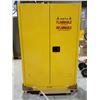 Image 1 : CABINET POUR PRODUITS INFLAMABLES ZENITH 43"x18"x66" (JAUNE) *AVEC BOSSES*