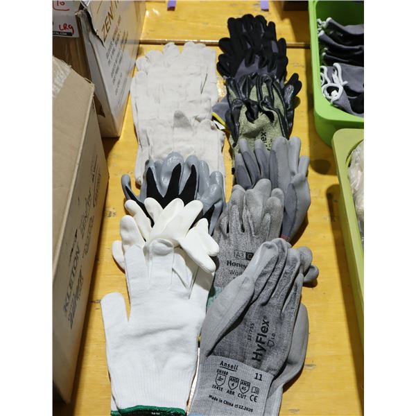 LOT DE 15 PAIRES DE GANTS  ASST