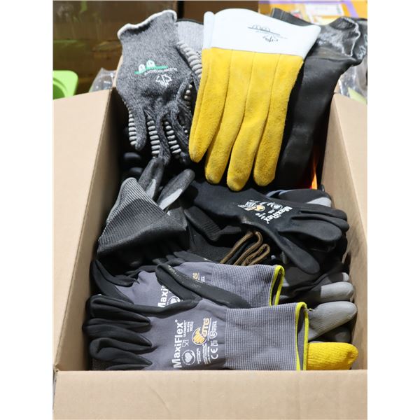 LOT DE +/- 50 GANTS SIMPLE ASST (PAS DE PAIRES)
