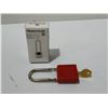 Image 1 : CADENAS EN PLASTIQUE MASTER LOCK #410RED