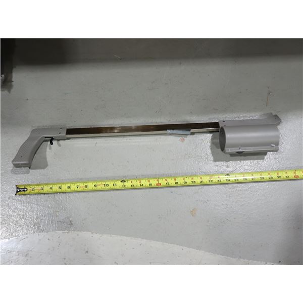 OUTIL DE MARQUAGE ET TRAÇAGE DE LIGNES KRYLON N1441