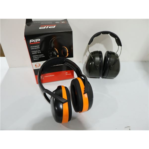 LOT DE 2 PROTECTEURS D'OREILLES ASST