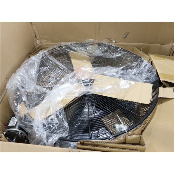 VENTILATEUR 30" SUR PIED AVEC ROULETTES MATRIX EB574