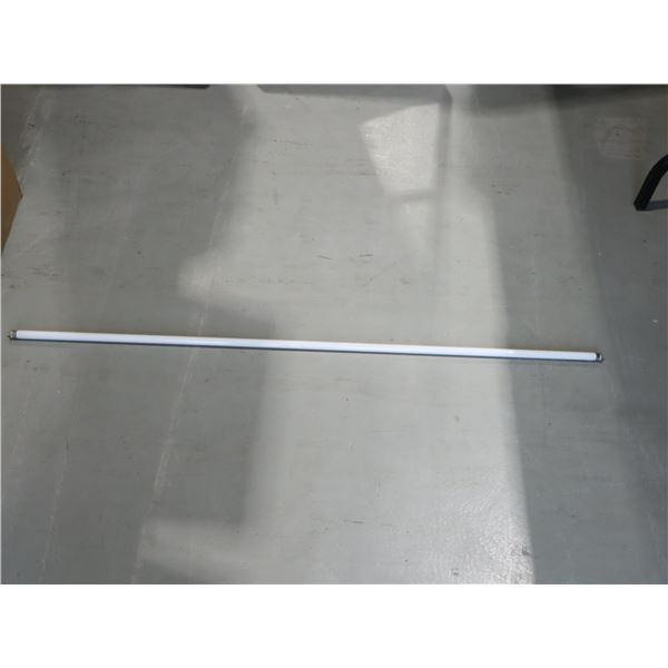 LOT DE 40 TUBES FLUO SYLVANIA FP54/865/HO/ECO