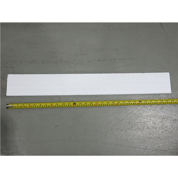 LOT DE PIÈCES EN STYROFOAM 4"x30"