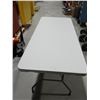 Image 2 : TABLE PLIANTE EN PLASTIQUE 6'x30"