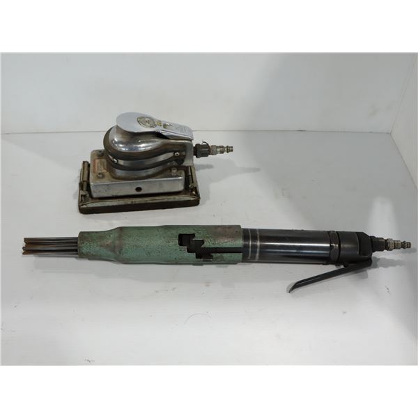 LOT DE 2 OUTILS PNEUMATIQUES