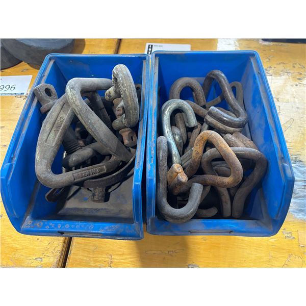 LOT DE CROCHETS ASST