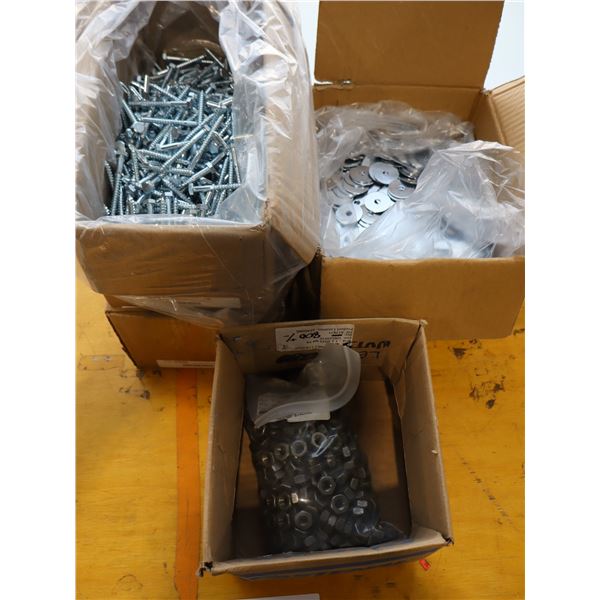 LOT DE QUINCAILLERIES ASST