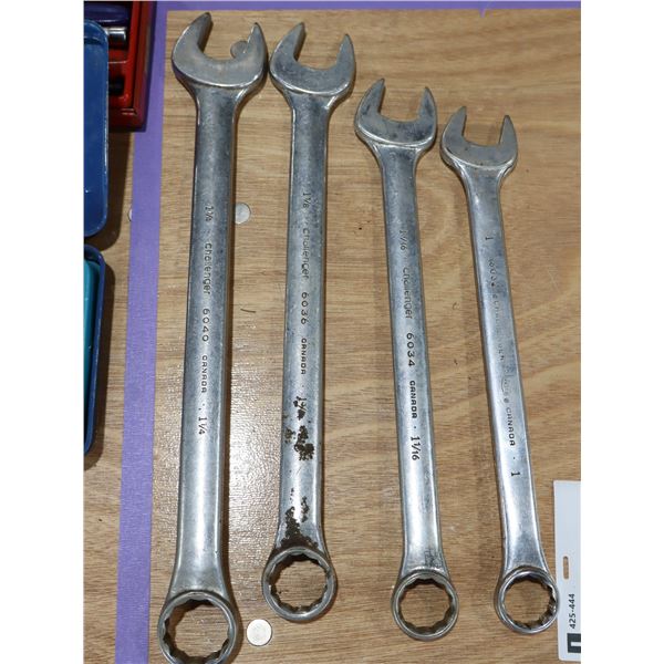 LOT DE 4 CLÉS 1"-1-1/4"