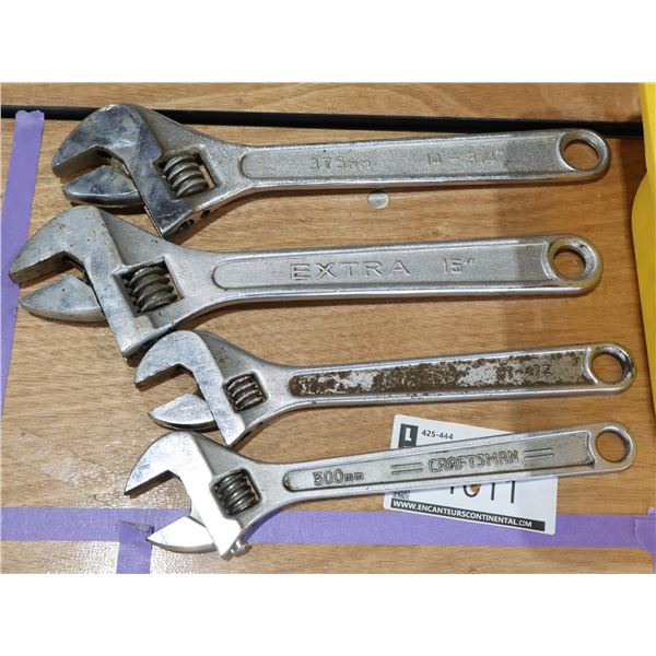 LOT DE 4 CLÉS AJUSTABLES ASST