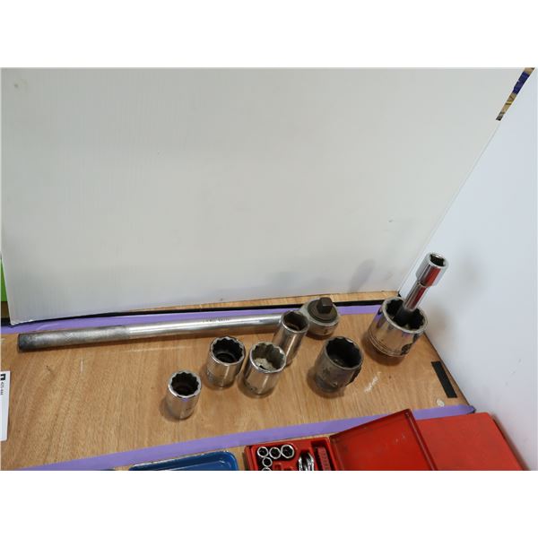 ENS DE RATCHET ET DOUILES 1-1/4"-2-1/4"