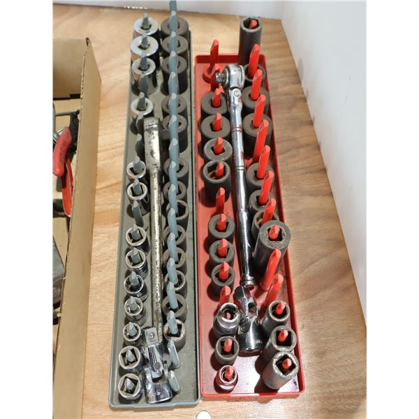 LOT DE DOUILLES ASST