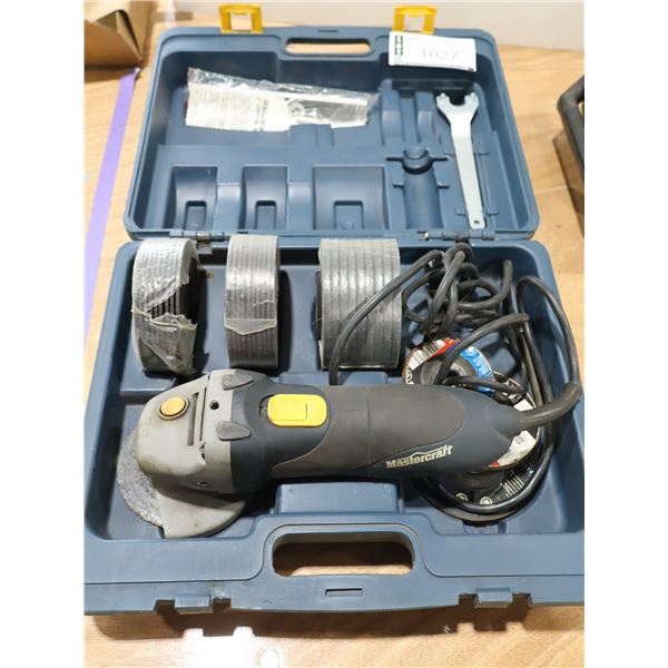 GRINDER ÉLEC. 4-1/2" MASTERCRAFT  AVEC 28+ MEULES ASST