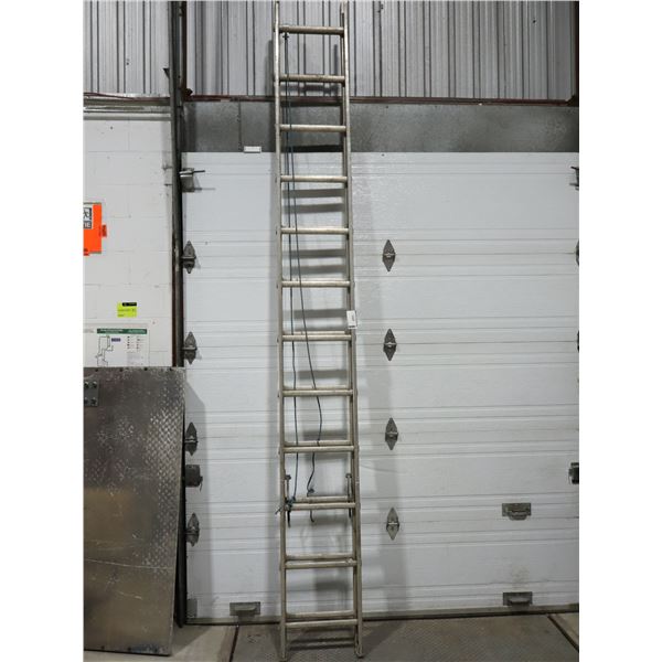 ECHELLE EXTENSIBLE 12'-24'