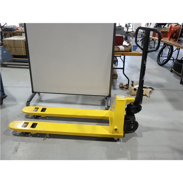 TRANSPALETTE KLETON (ENDOMMAGÉ) 5500LBScap.