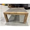 Image 2 : TABLE EN BOIS/BÉTON 32"x32"x18"