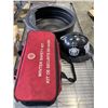 Image 1 : WINTER SAFETY KIT, OIL PAN AND HELMET