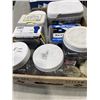 Image 5 : 2 BOXES OF ELECTRICAL CONNECTORS, HARDWARE ETC