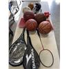Image 2 : BASKETBALLS, TENNIS RACQUETS ETC