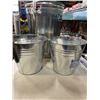 Image 3 : 2 GALVANIZED BUCKETS AND GARBAGE CAN